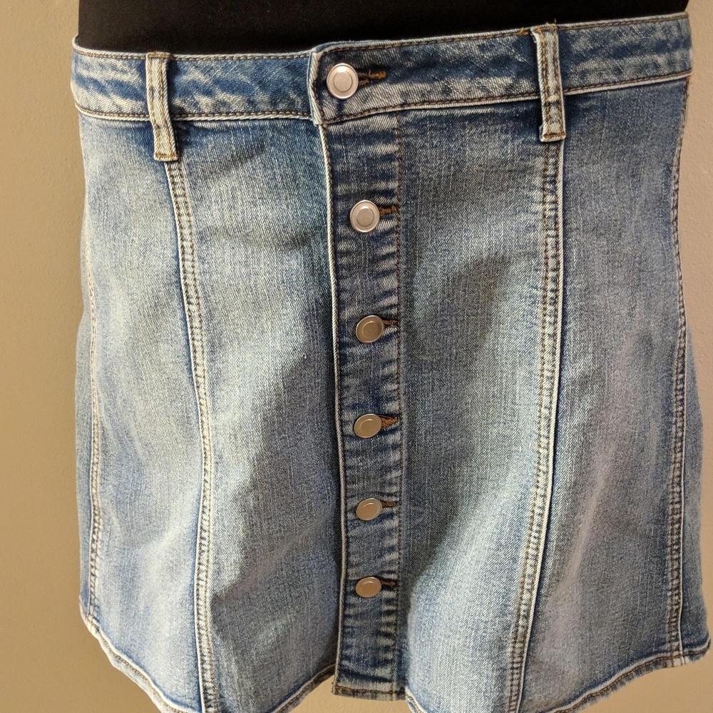 Button front denim skirt